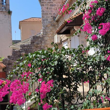 Apartments Renaissance Old Town Μπούντβα Εξωτερικό φωτογραφία